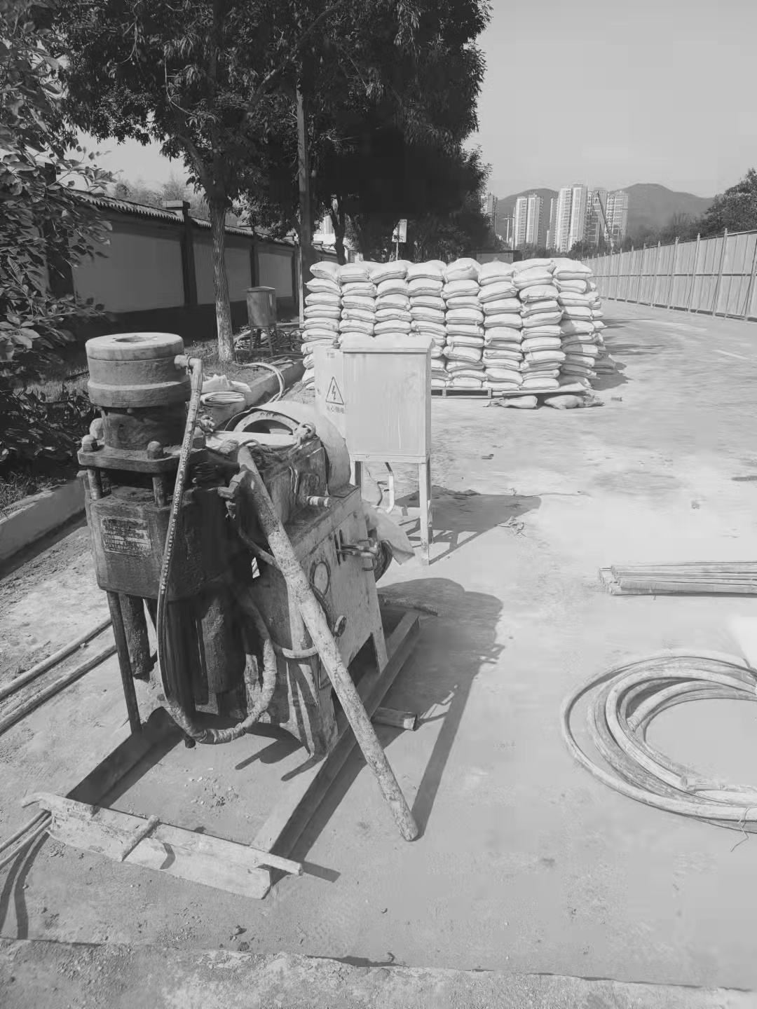 肥乡场区重载车疑难路基处理方案