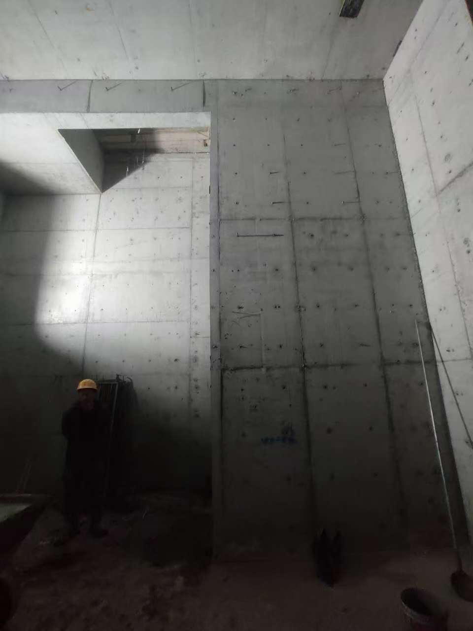 肥乡墙上开槽钢筋断了有影响吗